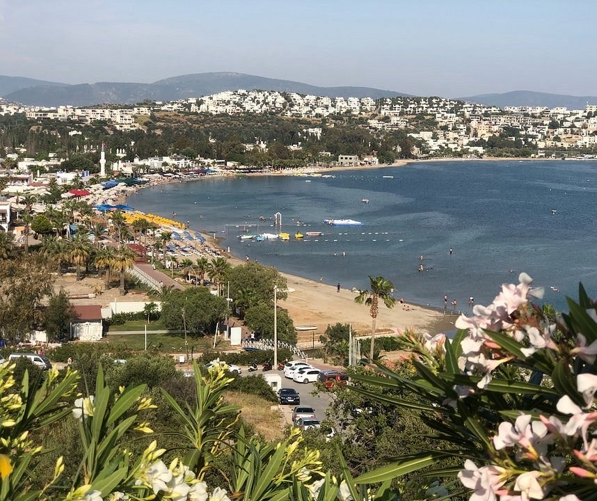 Bitez Public Beach