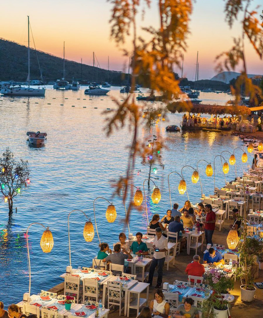 Bitez Seafood Restaurant - Relaxed Culinary Experience